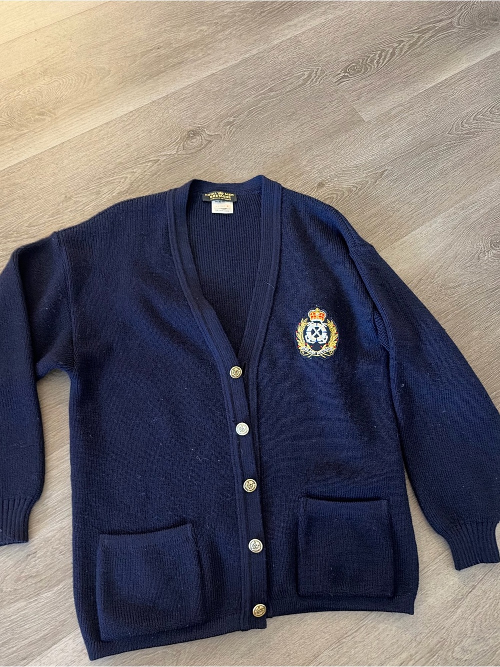Vintage royal mer Bretagne made in France virgin wool grandpa Crest Cardigan